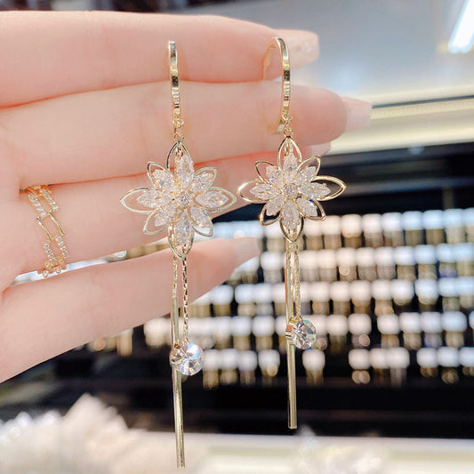 Stylish Flower Earrings Women's Tassel Imitation Crystal